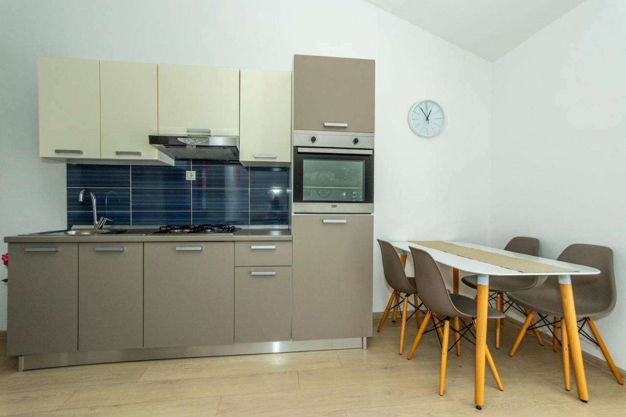 Apartments La Mirage Pirovac Εξωτερικό φωτογραφία