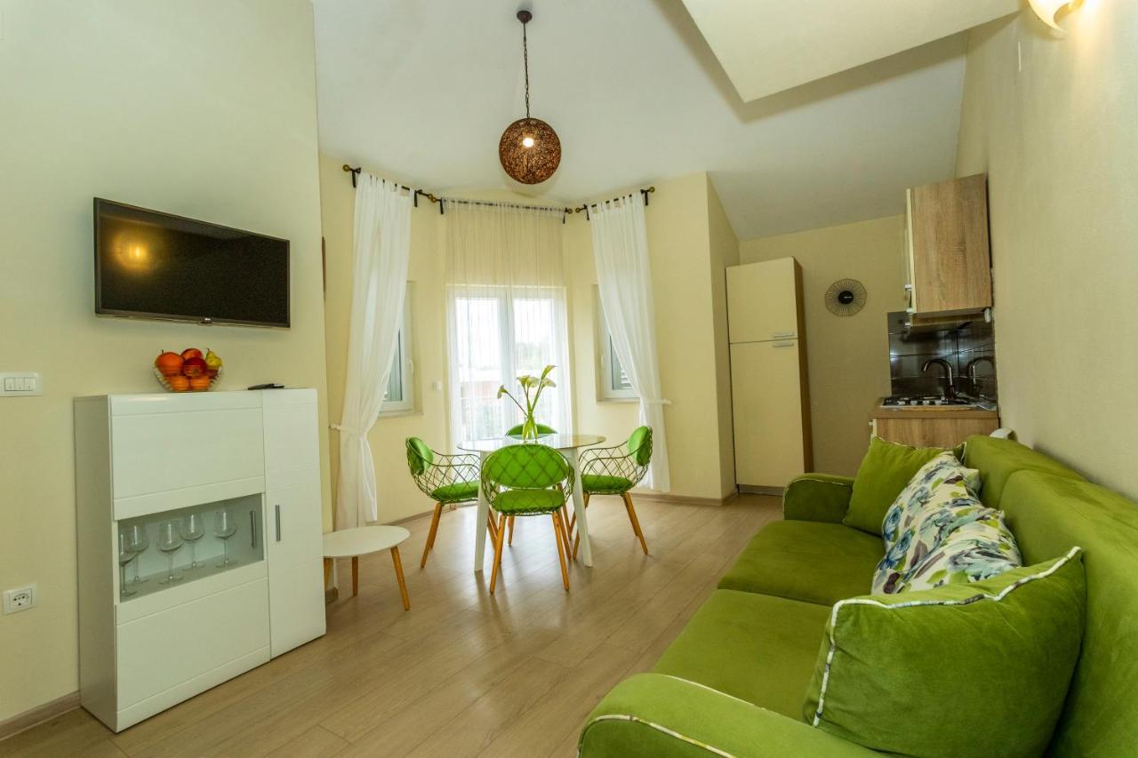 Apartments La Mirage Pirovac Εξωτερικό φωτογραφία