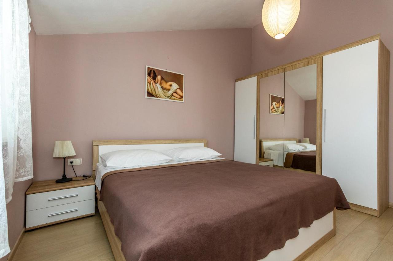 Apartments La Mirage Pirovac Εξωτερικό φωτογραφία